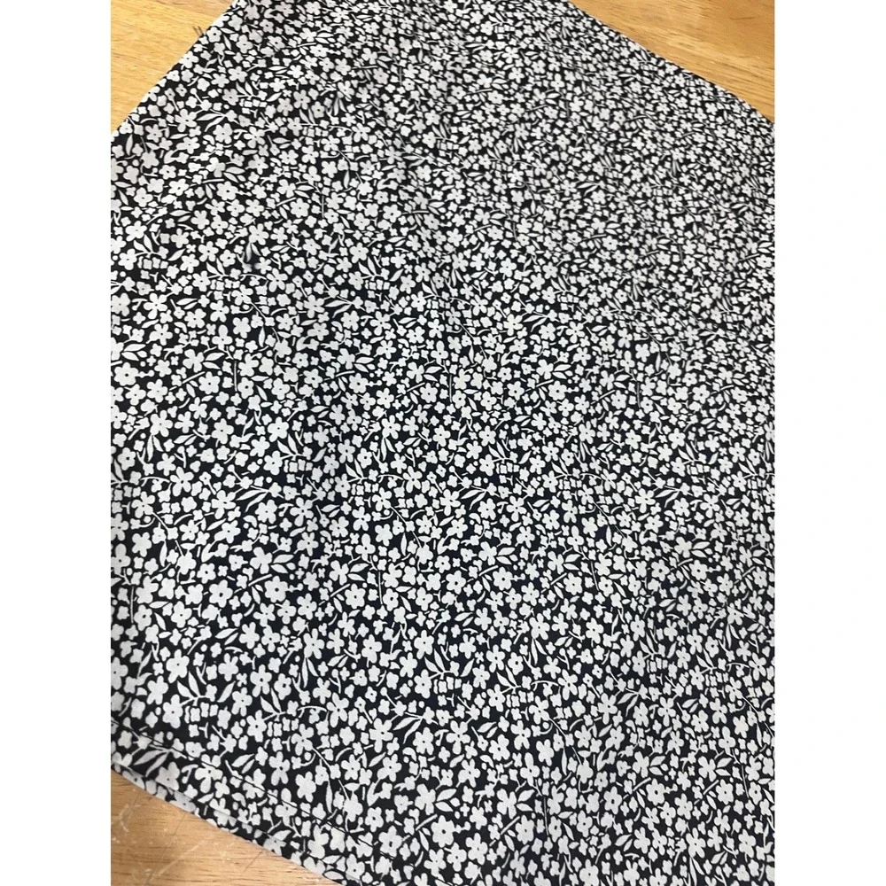 Laura Ashley Lifestyles Vtg Cottagecore Black White Floral Cotton Valance 86x16‎
